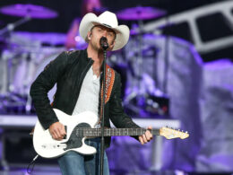 Justin Moore on stage